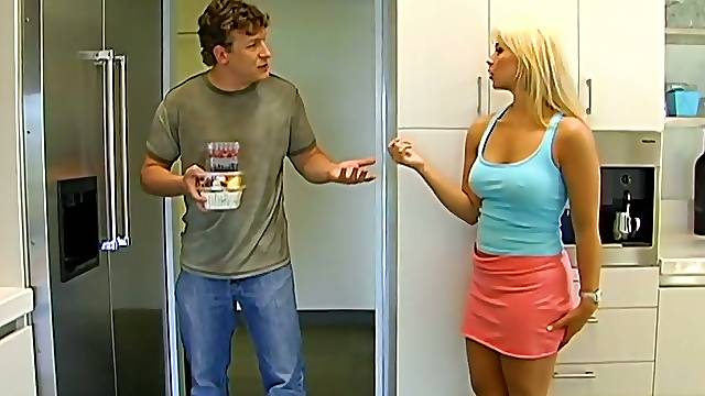 Nicely-shaped auburn hottie Sarah Vandella is so into riding fat prick