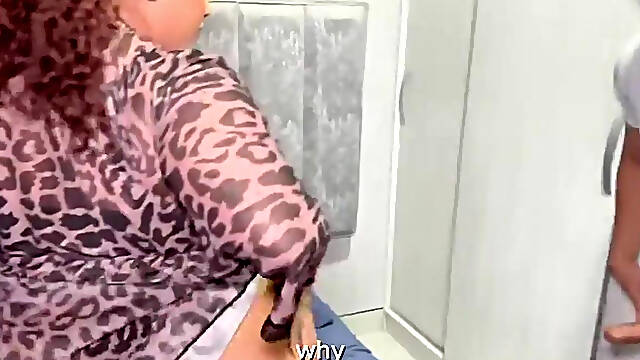 Hanna Mills - Curvy Latina Plumper