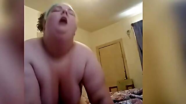 BBW fucked in hotel