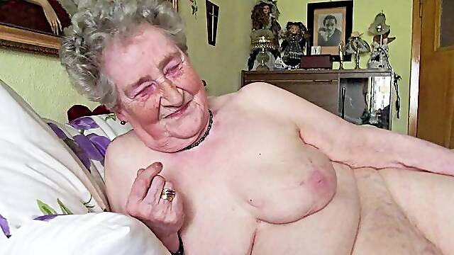OMAGEIL Homemade granny compilation