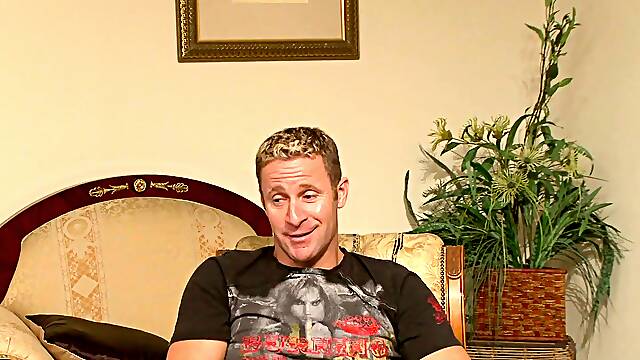 Nicole Ray’s Blonde Seduction Experience