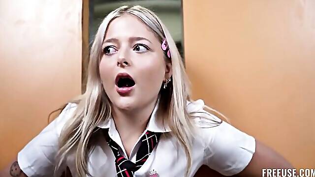 Blonde chick with good bottom Jill Taylor impaled by fat wiener