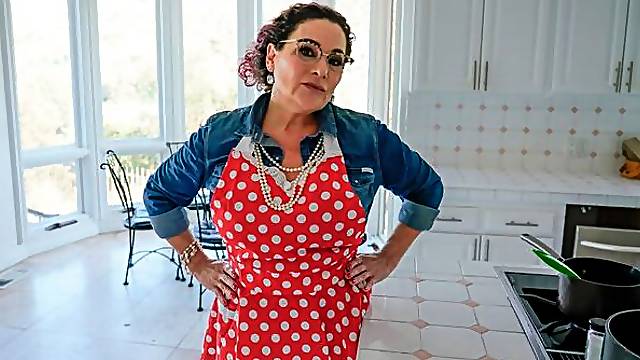 Kinky BBW angel Amanda Ryder screwed in the missionary pose