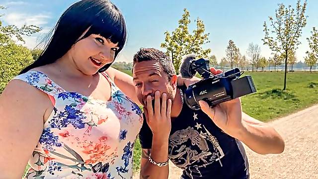 Hot Casting Fuck With Chubby Samantha Kiss!