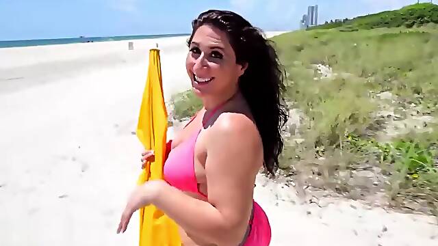 Vanessa Blake - Day in the Life of a Big Booty