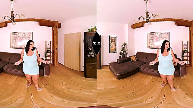 Big Boobs Housewife Ready To Cheat Her Husband With You