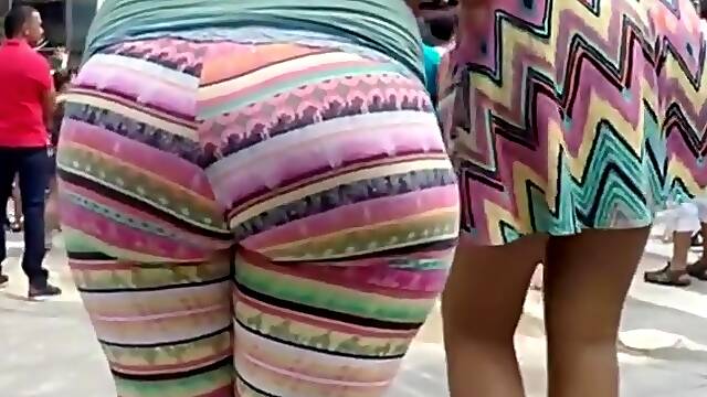 Big ass in striped leggings