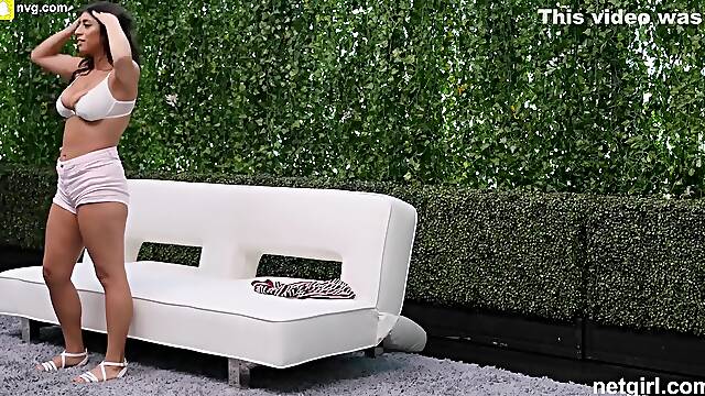 Violet Myers In Great View Of This Fat Ass Middle Eastern Girl Riding Reverse Cowgirl!