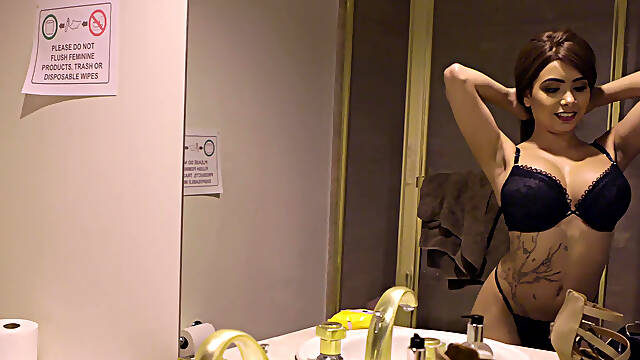 Housewife Aaliyah Hadid gives her driver a special tip