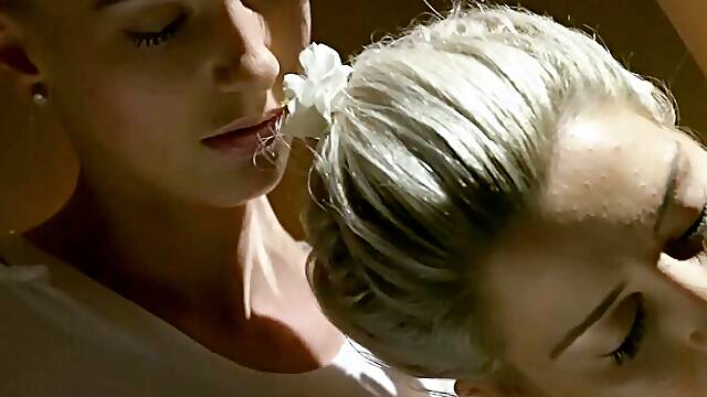 Oiled up AMAZING big tits blondes FULL VIDEO - Massage Rooms