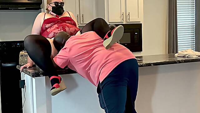 Hot Horny Ssbbw Blonde Milf Realtor Flirts With Renter Client & Gets Doggystyle Creampie In Pussy Black Cumming Inside