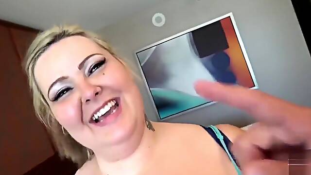 SSBBW worshipped and fucked by french guy