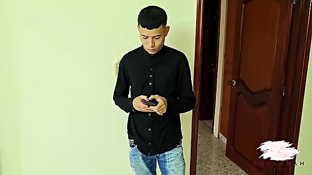 L A - Savannah Watson - Me Follo A Un Agente Inmobiliario Mie