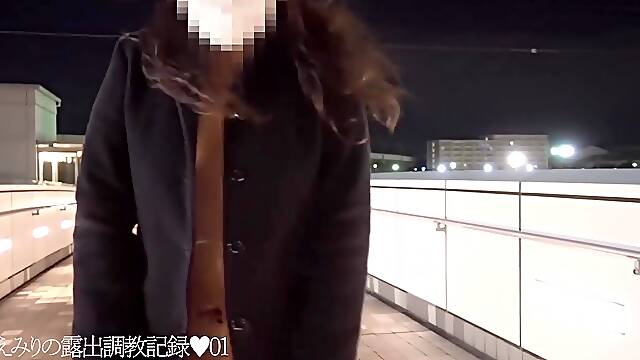 Emiri First Time Public Flashing Only Coat At Roadside