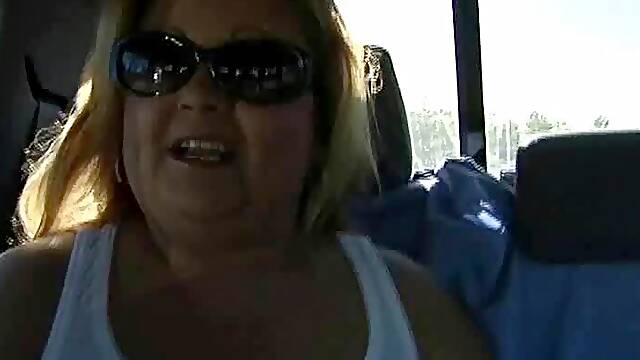 Guy fucks his hot fat GF