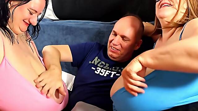 Tittyfucking Duo BBW Porn