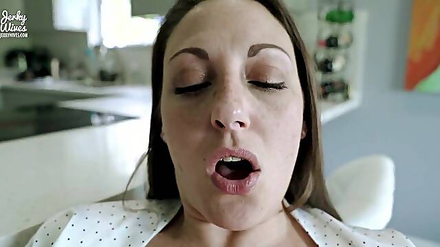 Busty Big ass Brunette Mom Is Stuck - POV Cumshot