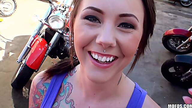 Biker Babe Hot POV Sex Video