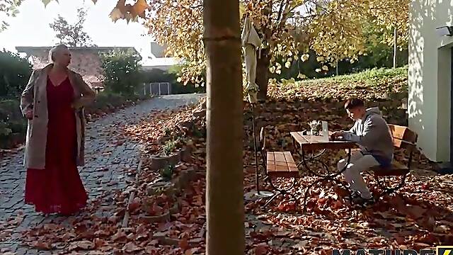 MATURE4K. This chab was a Virgin, but this mother I'd like to fuck...