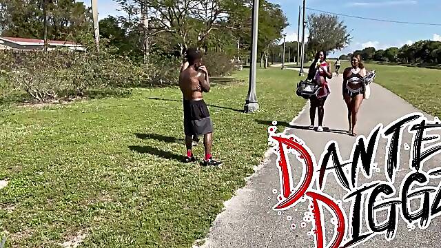 BLACK BBC FLOOZY CHEERLEADERS SUGGA BADDIE & DEJA HONEY BANG THE STAR FOOTBALL PLAYERS AFTER PRACTICE