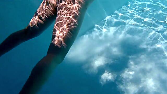 Curvy Ginger Redhead Underwater Footjob and Moist Hairjob - Cum on Lengthy Hair