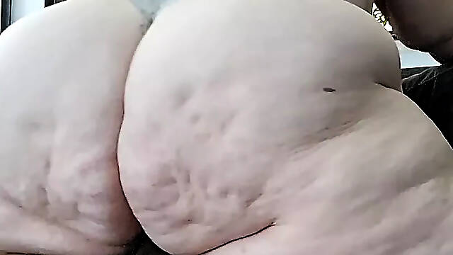 Big beautiful woman Booty rides my rod