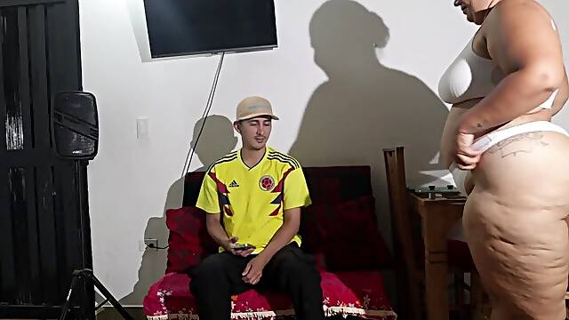 Secion fotografia sale mal culona latin babe es follada por el fotografo