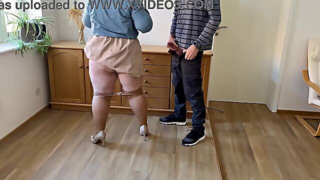 Mother-in-law gets hard banging whilst standing doggy style and sexy cum on her charming butt