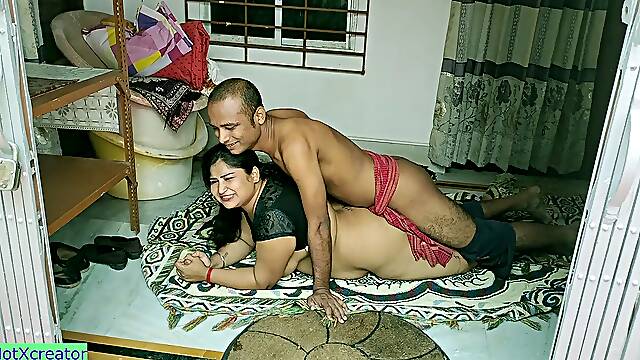 Desi stellar enormous melons maid hot sex!