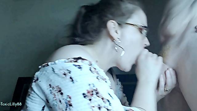 Wonderful phat ass white girl plumper Toxic Lilly Worships Cock - Facial on Glasses