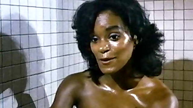Angela Bennett - Sexy Nude Sauna Girl: Fatal Games