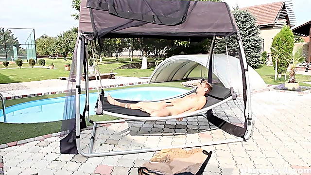 BBW Pool Sandwich 