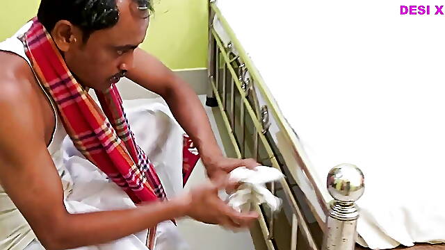 Horny Bhabi Wants Big Cock in Her Pussy Big Butt