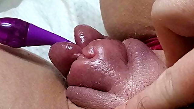 Big Pink Puff Pussy Pump Vibe Explosive Squirt Mistress Gina