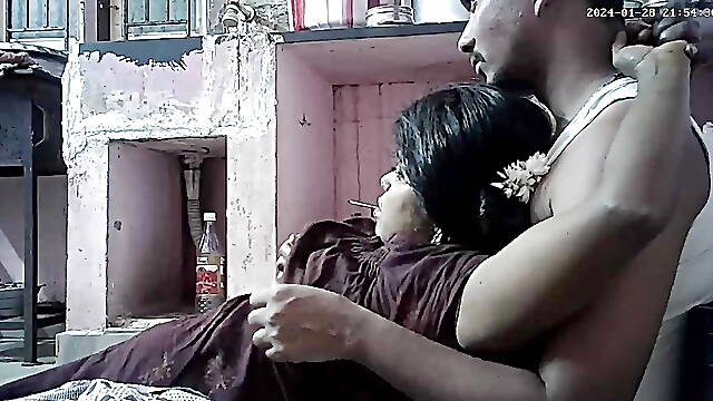 Indian house wife sexy big boobs ass