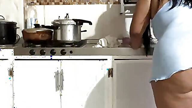 MY ASS STEPMOTHERS SLUT IN THE KITCHEN