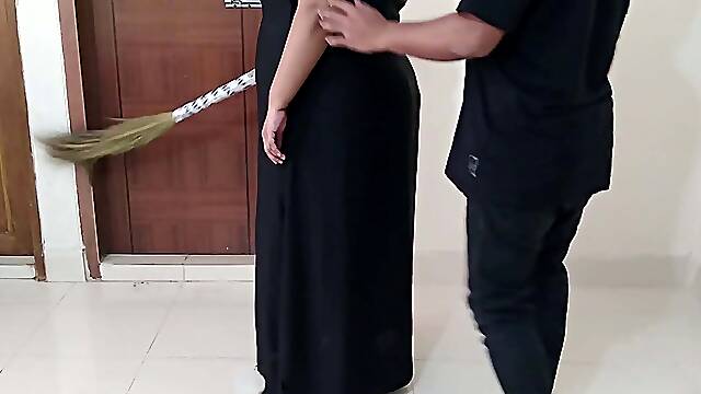 Muslim Nakurni ko jabardast choda malik ka