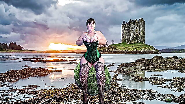 Granny Greensprings: Cock Sucking Gilf 09032023 CAMM