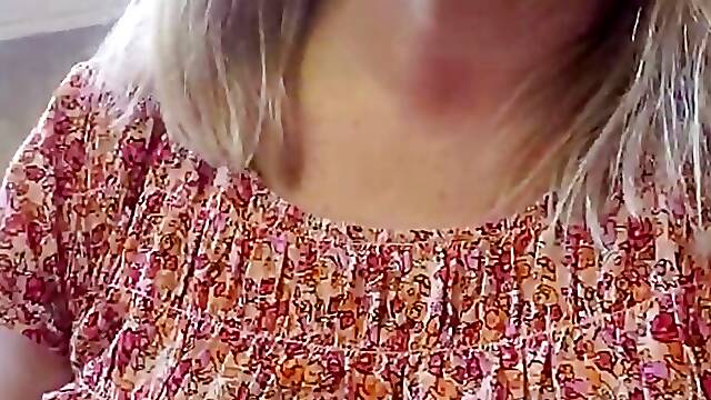 Horny milf have fun in the office