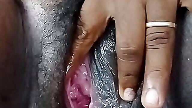 Indian Housewife Bedroom Finger Performance