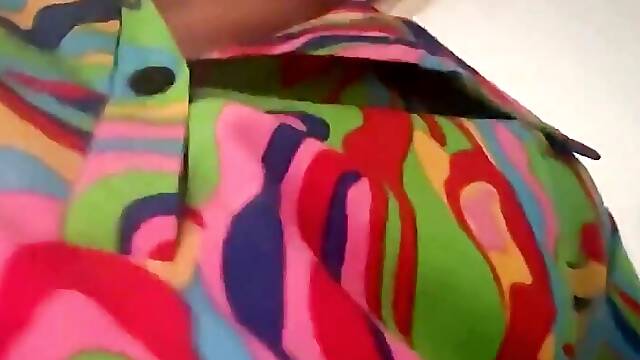 Almost Caught Pee and Masturbate Waiting the Doctor