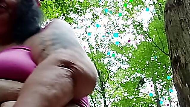 Pussy Rivers a Flowing Pissing Shes a Showing Treesome Ho We Go