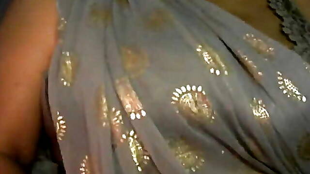 Bhabhi Boobs Nipple Pinch and Rubbing Then Open Bra Show Big Boobs.