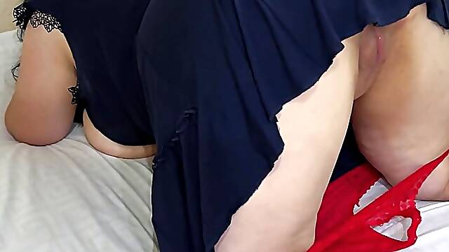 Stepmom framed her big ass for anal