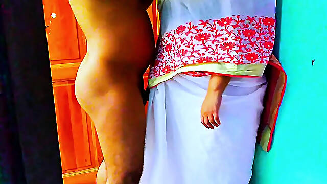 Thick ass maid aunty ko tremendous gand fat diya malkin sahev zee