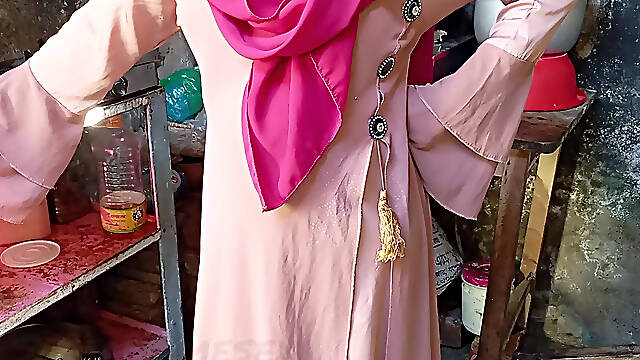 Kitchen Sex Turns Into Full-On Madness