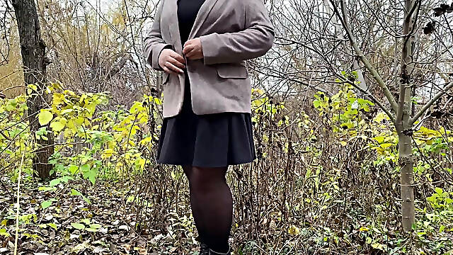 My stepmoms huge ass turns me on