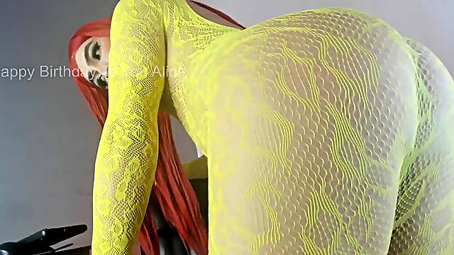 Colombian Shemale Fat White Cock Shows off Alone