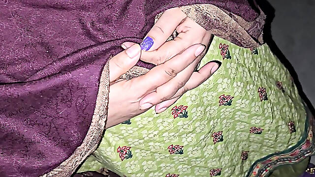 Smooth Auntys Big Boobs Amateur Massage with Hindi Talking