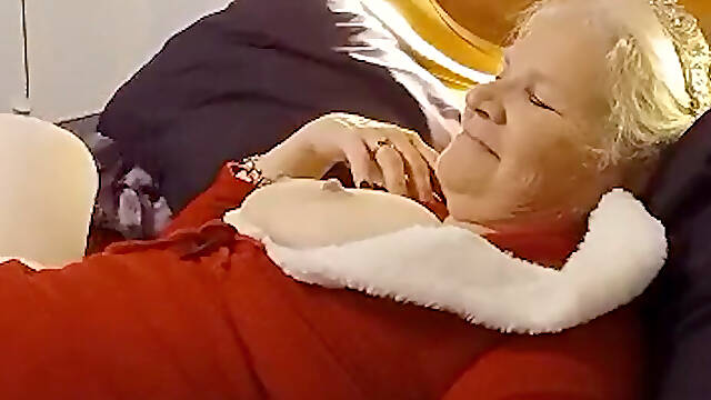 Hot MILF BBW Lets Her Friend Eat Whip Cream Off Of Her Tits And Pussy!